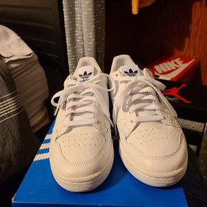 Addias continental 80  Creme